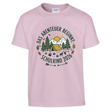 Das Abenteuer beginnt Einschulung Shirt 2026 – Kinder T-Shirt Rückseite