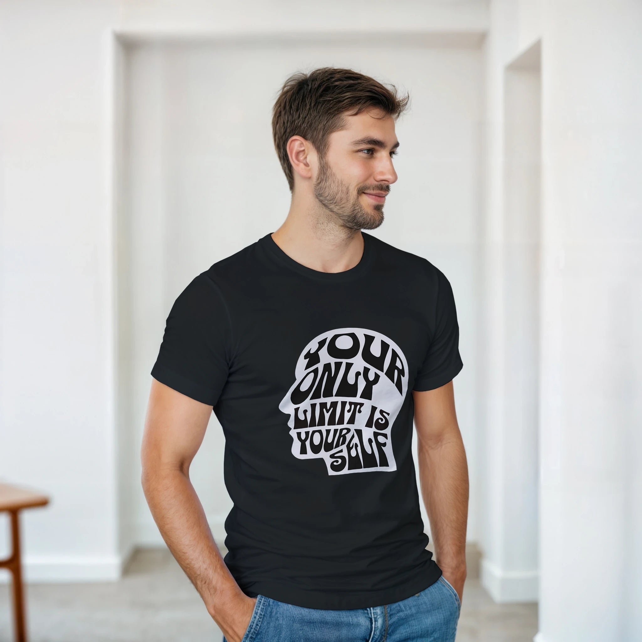 Your Only Limit Is Yourself T-Shirt – Herren Lifestyle, Mann trägt T-Shirt, Frontalansicht