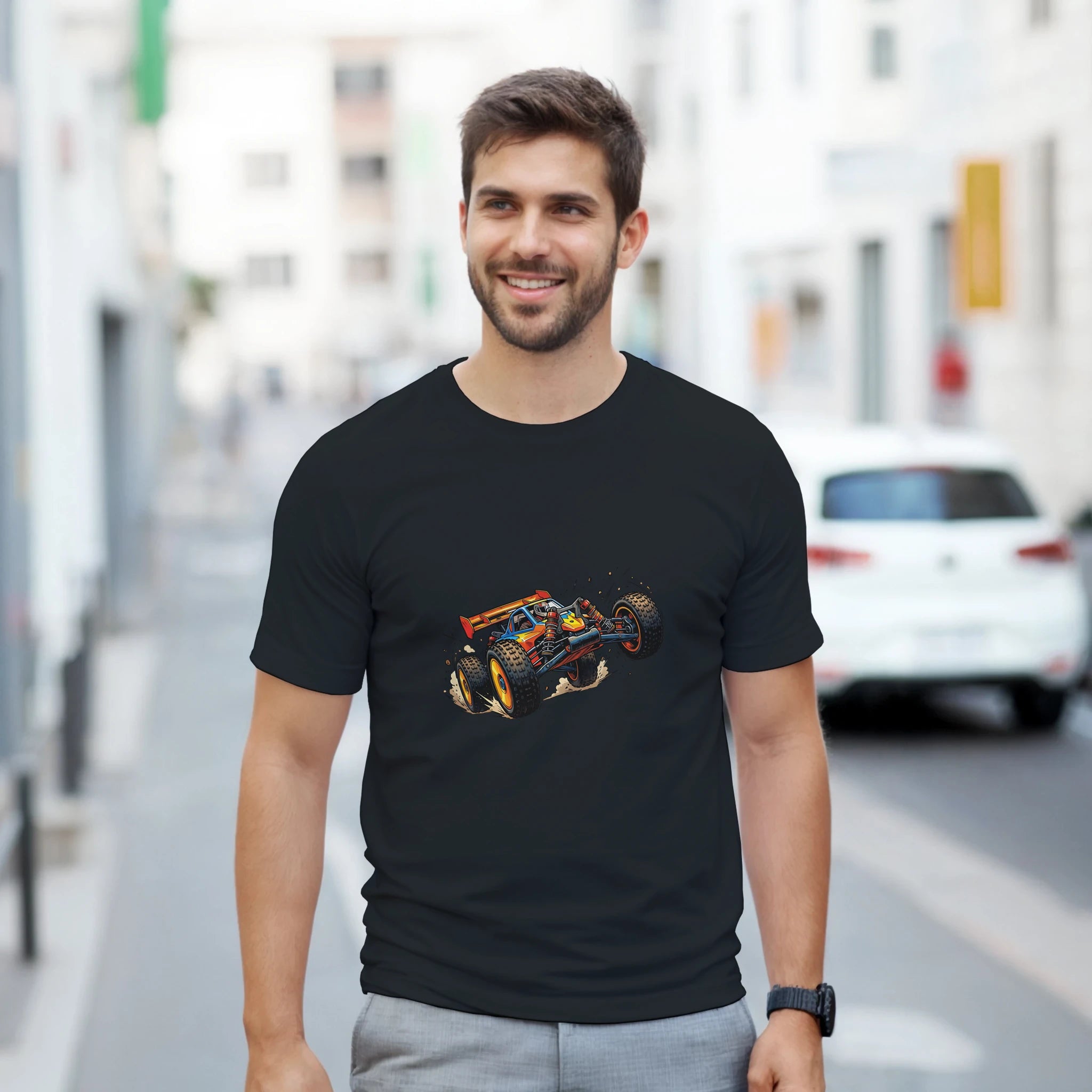 RC Buggy T-Shirt "Flying Buggy" – Damen Lifestyle, Frau trägt T-Shirt, stehend