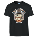 Kita Abgänger 2026 College-Style Abschluss Shirt – Kinder T-Shirt Weiß Freisteller