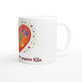 Du bist das Herz unserer Kita Erzieherin Tasse – Tasse in der Hand Lifestyle Foto