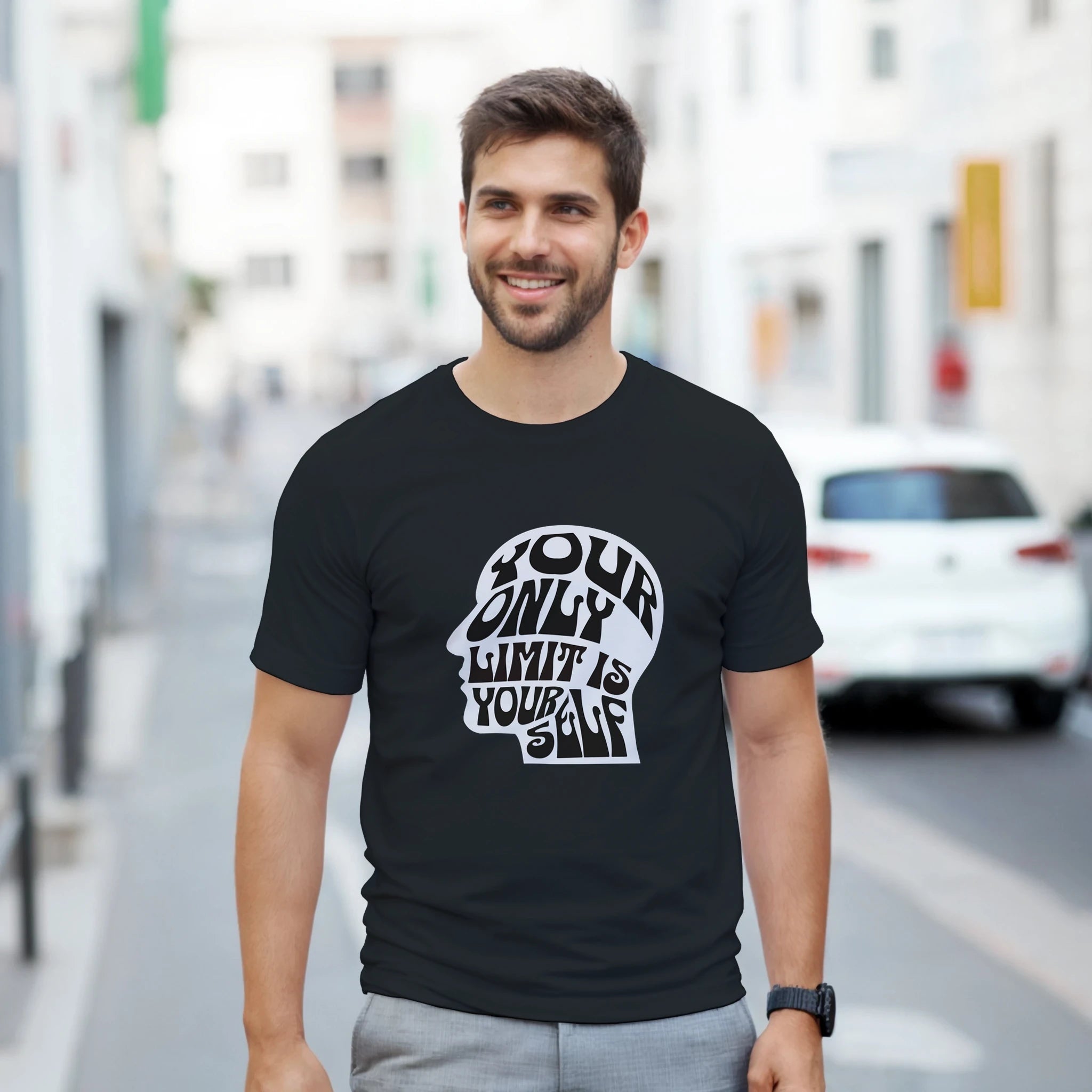 Your Only Limit Is Yourself T-Shirt – Herren Lifestyle, Mann trägt T-Shirt, Outdoor Look