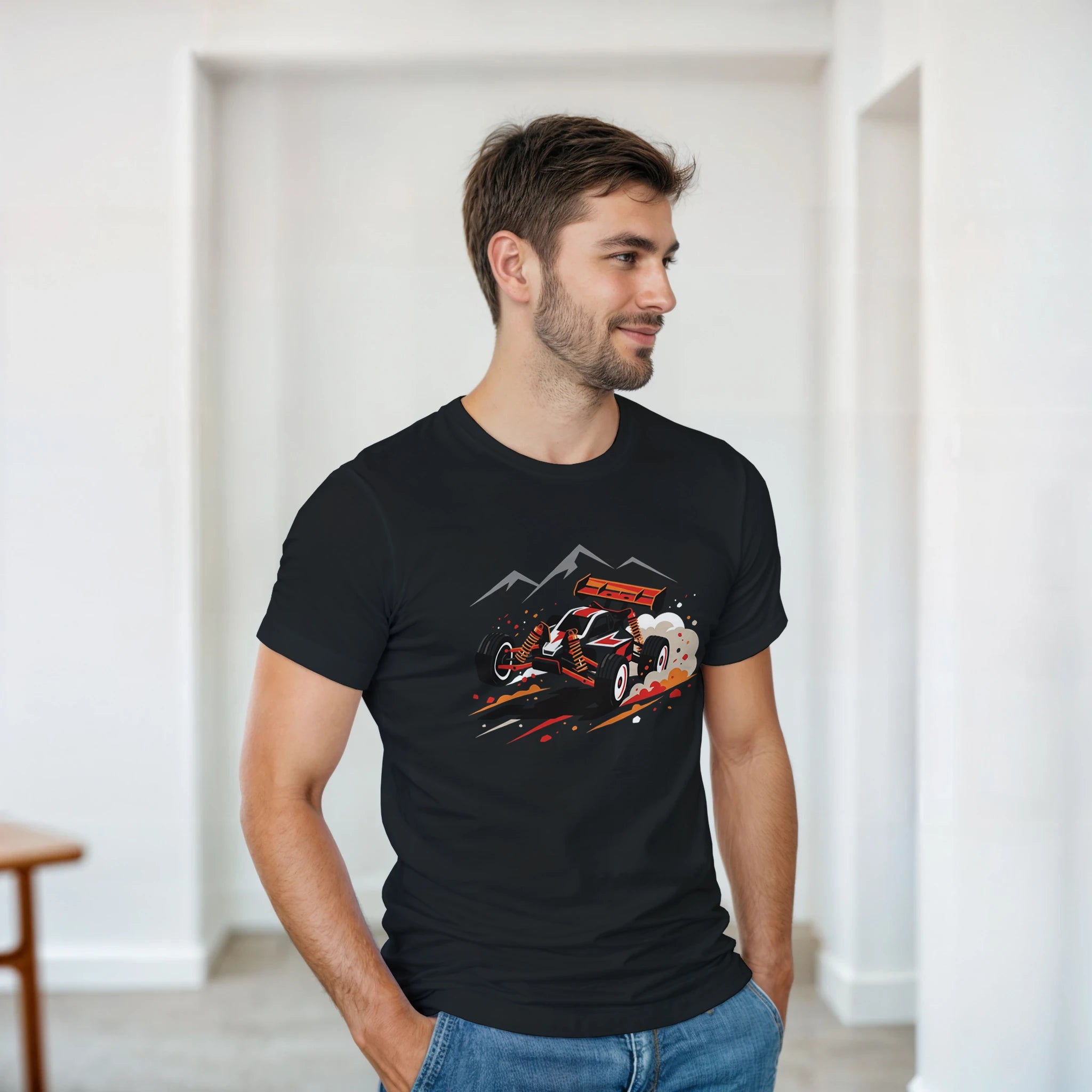 RC Buggy Off-Road Racer T-Shirt – Herren Lifestyle, Mann trägt T-Shirt, Outdoor Look