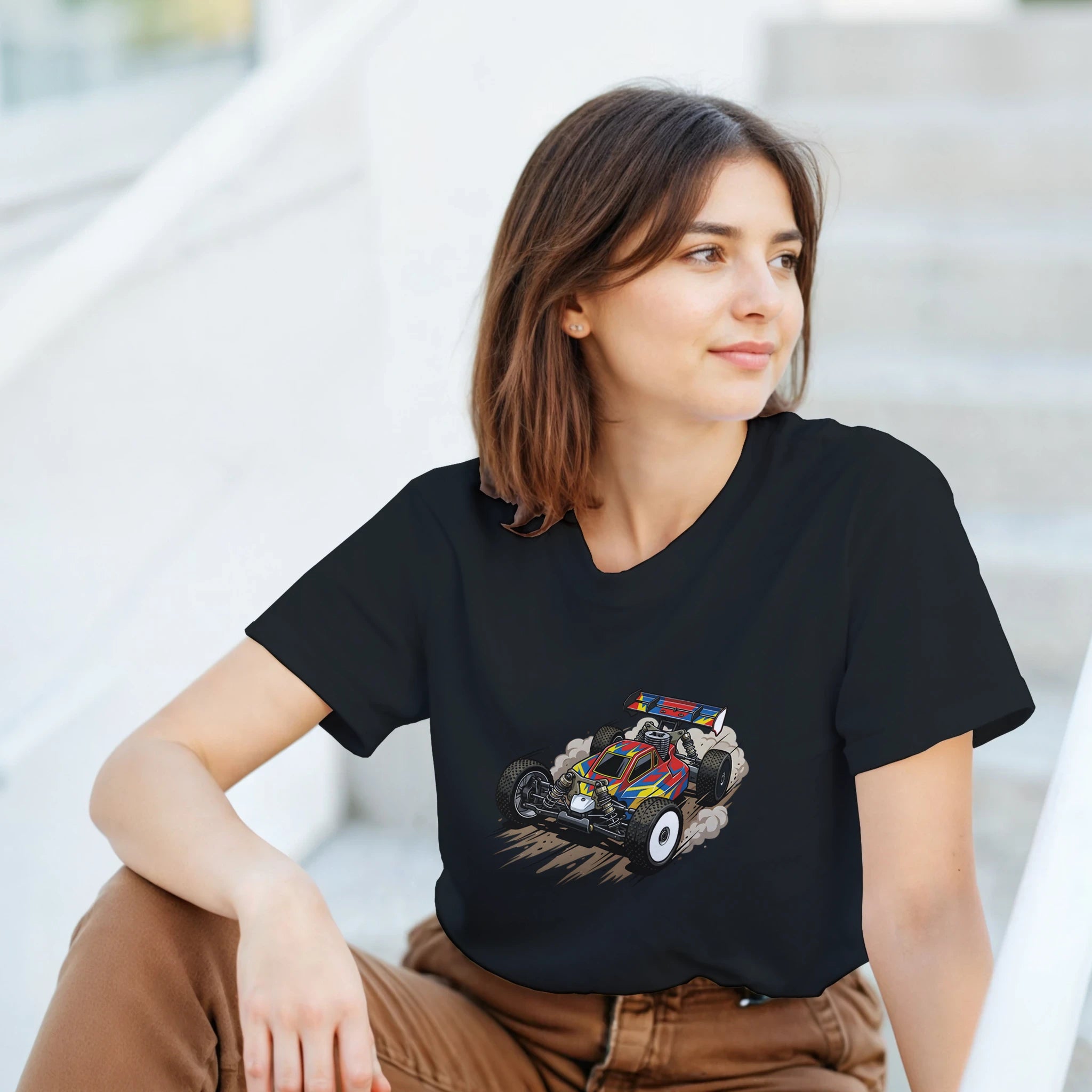 RC Buggy Drift T-Shirt – Herren Lifestyle, Mann trägt T-Shirt, Outdoor Look