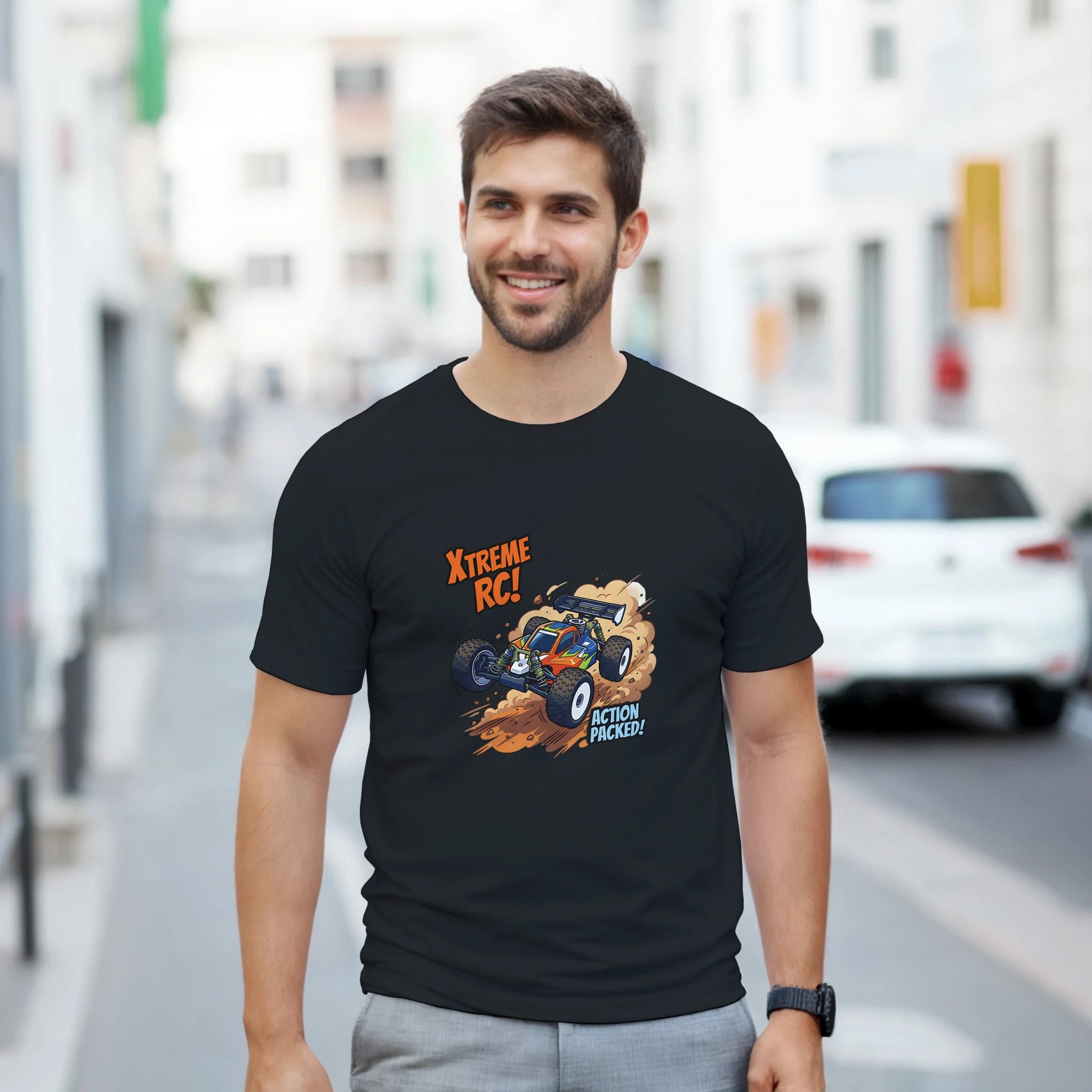 Xtreme RC T-Shirt – Damen Lifestyle, Frau trägt T-Shirt, sitzend